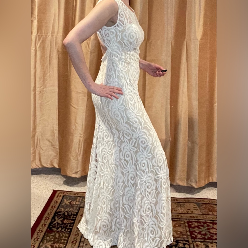 Wedding dress
